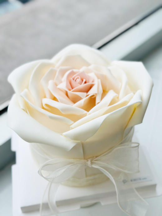 翻糖花瓣造型玫瑰蛋糕 商品图2