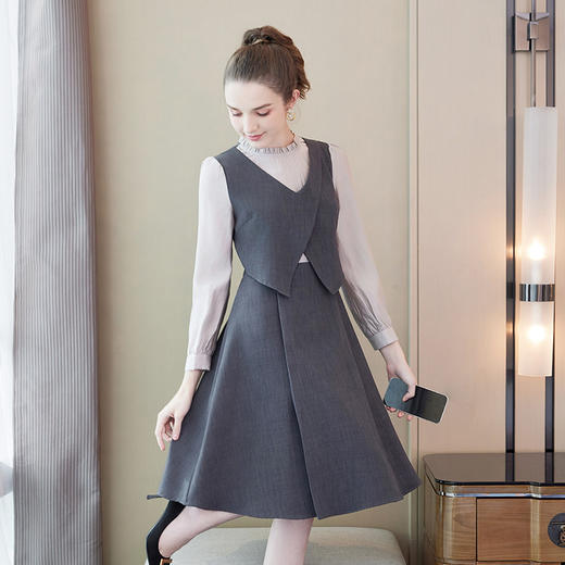 奢姿2025秋季新款时尚简约大码女装胖妹妹木耳边领口设计连衣裙9933860177 商品图1