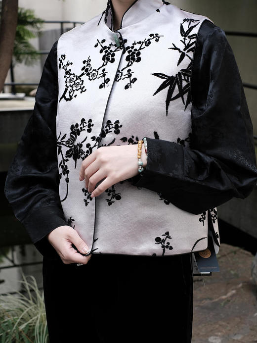 盛唐牡丹| 胭脂雪真丝漳绒对襟马甲 商品图1