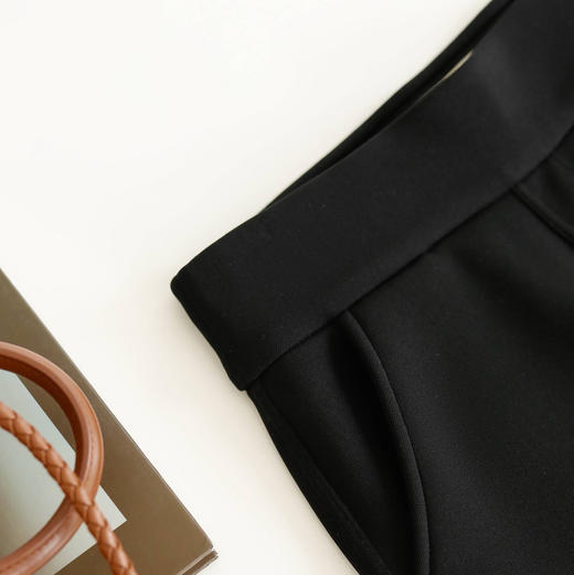 女士保暖加绒弹力泡芙云柔微喇裤 商品图7