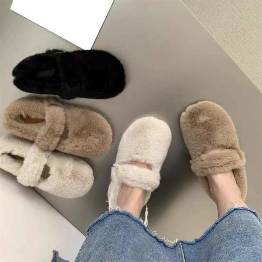 【舒适轻盈！一脚蹬上便美梦满满】白色玛丽珍毛毛鞋女冬外穿2022年新款冬天加绒软底一脚蹬豆豆棉鞋，温柔细腻的外观与软底设计相映成趣，走路都能感受棉花般的亲密贴合。ry 商品图0