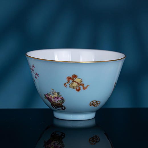 湖水蓝地五彩描金博古纹杯 商品图2