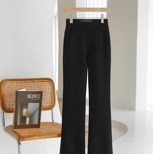 女士保暖加绒弹力泡芙云柔微喇裤 商品图1