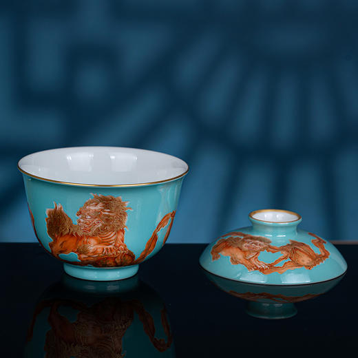 绿地矾红描金狮子绣球纹盖碗 商品图3