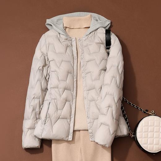 丁摩~秋冬轻薄连帽羽绒服女短款拼接针织帽时尚洋气内搭轻便修身外套VOP 商品图0