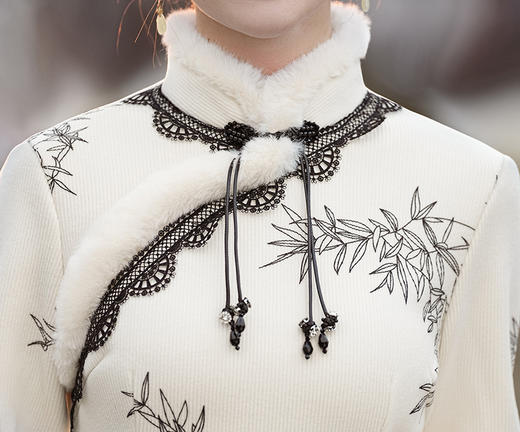 冬季新款，改良旗袍毛领复古白色新中式日常气质长款保暖旗袍XL-23372 商品图3