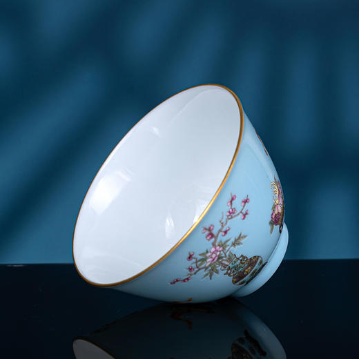 湖水蓝地五彩描金博古纹杯 商品图4