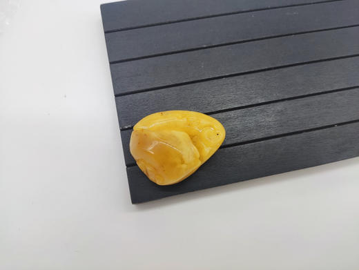 琥珀蜜蜡挂件-29,15.92克 商品图1