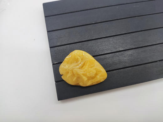 琥珀蜜蜡挂件-29,15.92克 商品图0