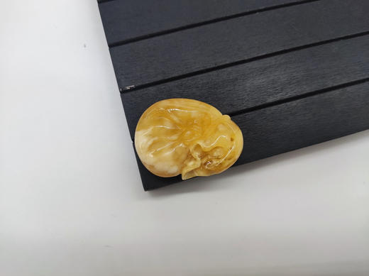 琥珀蜜蜡挂件-9,7.67克 商品图0