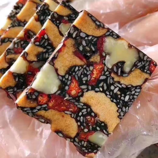 【阿胶糕】女孩每月常备，想要皮肤好，阿胶少不了，无限回购的小零食，真正黑驴皮熬制，满满的胶质，都是真材实料！ 规格：250克/盒*2（18-20片左右/盒） 商品图1