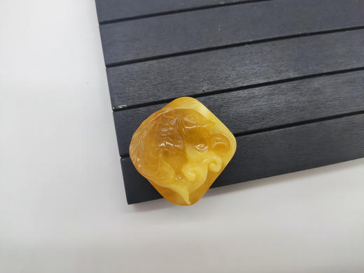 琥珀蜜蜡挂件-25,17.84克 商品图0