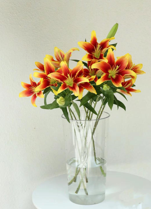 【周四秒杀】皇冠百合3枝39.8元 商品图0