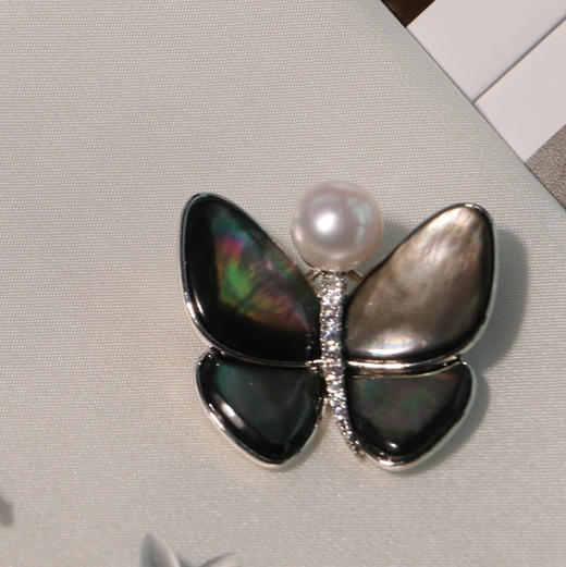 甄珠贝 黑蝶母贝蝴蝶 淡水珍珠 胸针 商品图0