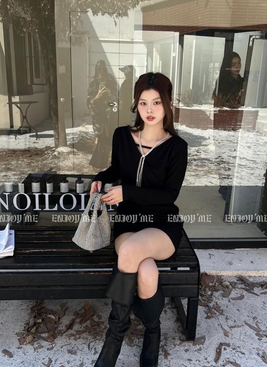 【门店同款】冬季派对复兴-气质V领褶皱连衣裙 154874801 商品图7