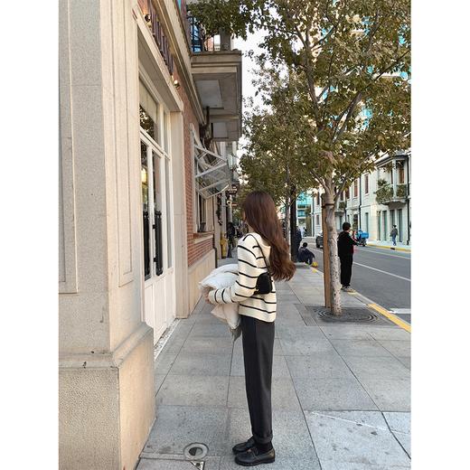 白底黑条M码 金蘑菇菇 甜蜜冬日 日杂条纹 / 松弛休闲感 冬日搭配风格感长袖 商品图2