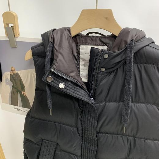 【高品质私服】【B*unello C*cinelli同款女士轻薄简约休闲羽绒服马甲】绒子含量90%，更蓬松，更轻柔，加倍保暖【无标出货 介意慎拍】 商品图8