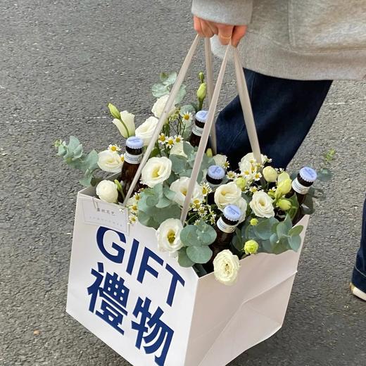 【热卖款】鲜花礼物手提袋10个/包（27*27*27CM） 商品图1