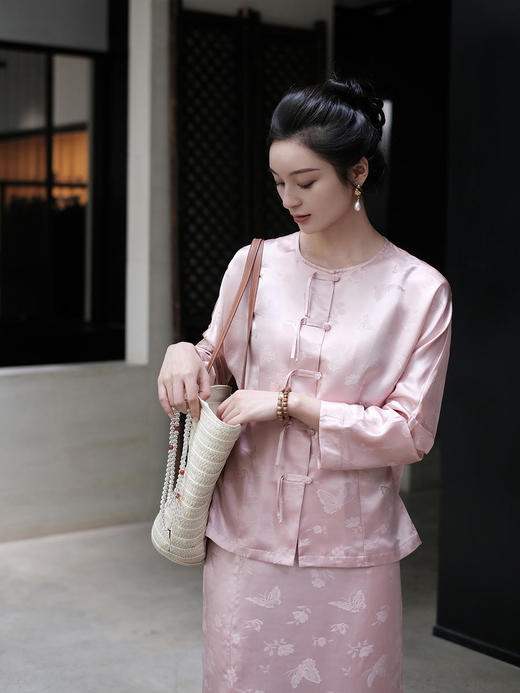 暂不上架|微瑕秒杀|  盛唐牡丹 |真丝提花蝶恋花上衣 [特价品] 商品图2