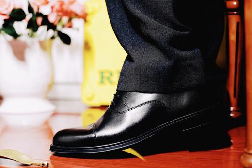 限时特价——意大利原产手工制作高品质超舒适男士三接头经典正装鞋-柔软透气欧洲优质小牛皮U0620001/244 商品图10