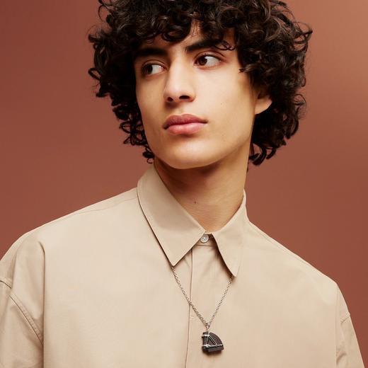 【大促，不退不换】 H家抽象马头 猪鼻子乌木材质项链 2款 CU1128 商品图0