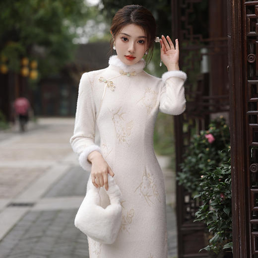秋冬新款，气质仿水貂复合超柔中长款女士清新年轻款改良旗袍MLS-6826 商品图2