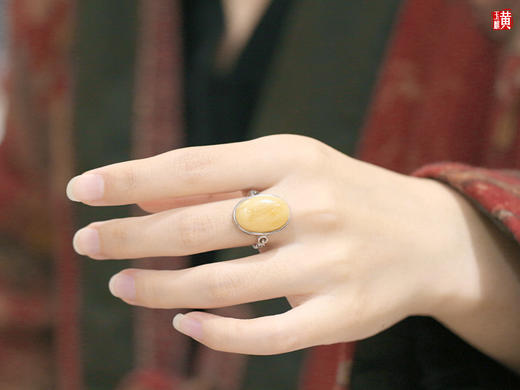 蜜蜡白花蜜戒指【弦月】，925银镶 商品图4