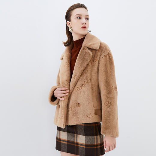 EITIE爱特爱冬款新款时尚优雅保暖皮草外套女7693314 商品图3