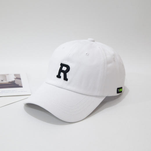 双十一活动【百搭！超好看！谁带谁脸小】显脸小的小众帽子，火爆ins的日系休闲简约大字母鸭舌帽，轻便易携带，百搭潮人！街头遮阳帽棒球帽，比渔夫帽更好看！！！ 商品图5