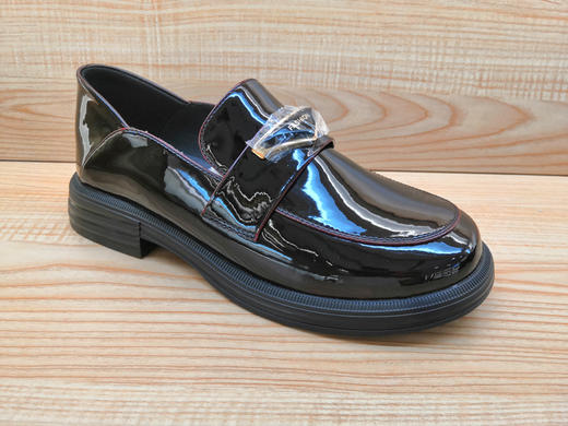 豪行真皮舒适休闲女鞋22301085低跟平底时尚单鞋 商品图3