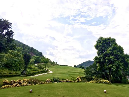 越南琥珀山高尔夫度假村/安勇高尔夫俱乐部  Amber Hills Golf & Resort / Yen Dung Golf Club | 越南高尔夫球场  | 河内高尔夫 商品图1