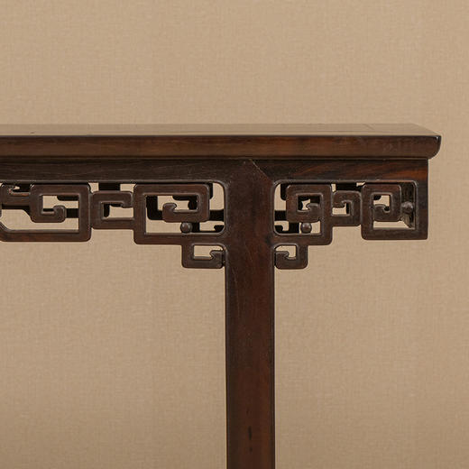 清 红木透雕拐子纹平头案 商品图3