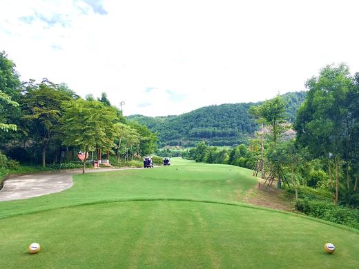 越南琥珀山高尔夫度假村/安勇高尔夫俱乐部  Amber Hills Golf & Resort / Yen Dung Golf Club  | 河内高尔夫球场  | 越南高尔夫球场俱乐部 商品图2