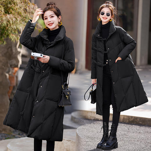 显瘦遮肉，90白鸭绒复古潮立领扭结盘扣长款羽绒服HR-MJA360 商品图1