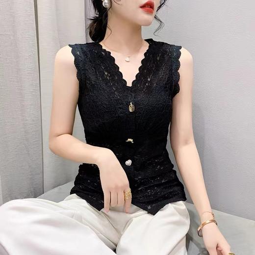 B7004      时尚气质蕾丝V领内搭吊带背心（特价不退换，不包邮） 商品图1
