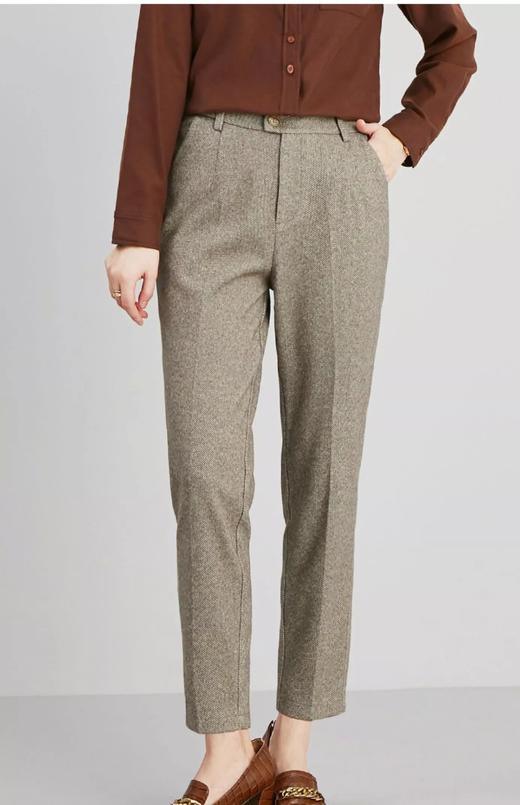 吊牌价1299元！降温刚需！哥弟代工厂【樱西玛加厚毛呢烟管裤】定制人字纹面料，厚实保暖有型提气质！ 修身不紧绷！显瘦遮肉，怎么穿都好搭！ 商品图4