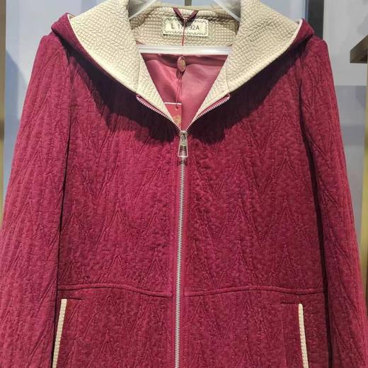 南3万山贵夫人红色带帽外套 商品图0
