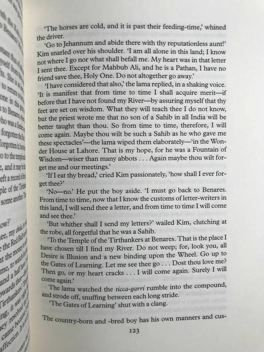 吉卜林《基姆》 12幅彩色插图 精装18开带书匣 商品图13