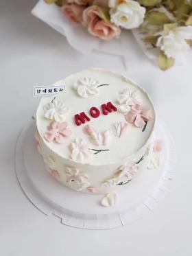 MOM蛋糕