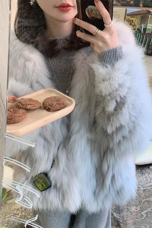 金蘑菇菇【芬兰小银狐 】进口芬兰狐狸毛！轻奢切割工艺皮草短外套 商品图4