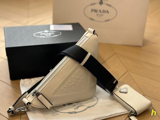 金属三角标 新品男女同款 皮革三角包 Z-11117 商品图3