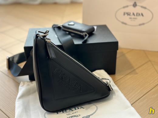 金属三角标 新品男女同款 皮革三角包 Z-11117 商品图5