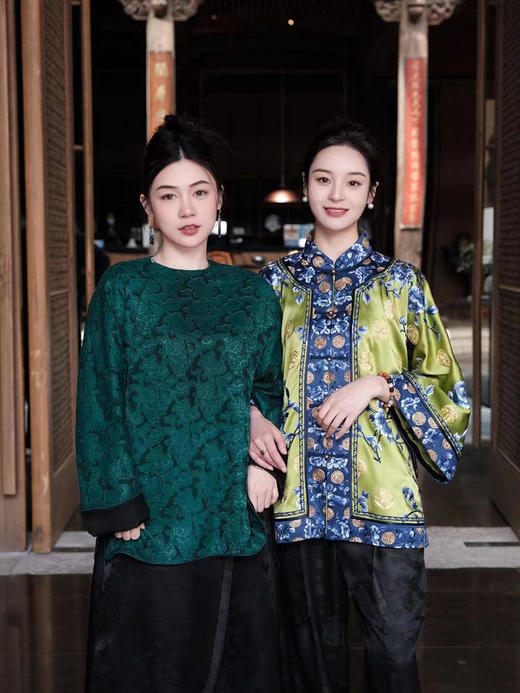 盛唐牡丹 |高货限量特供 重缎真丝手绣牡丹花吉服 (特价品） 商品图9