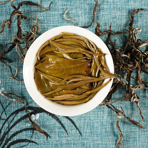 8月30日早9点【五年陈布朗山散茶】2017年布朗正山头春头采勐海干仓五年陈化福利防漏250克/盒每2盒送手提袋 商品图2