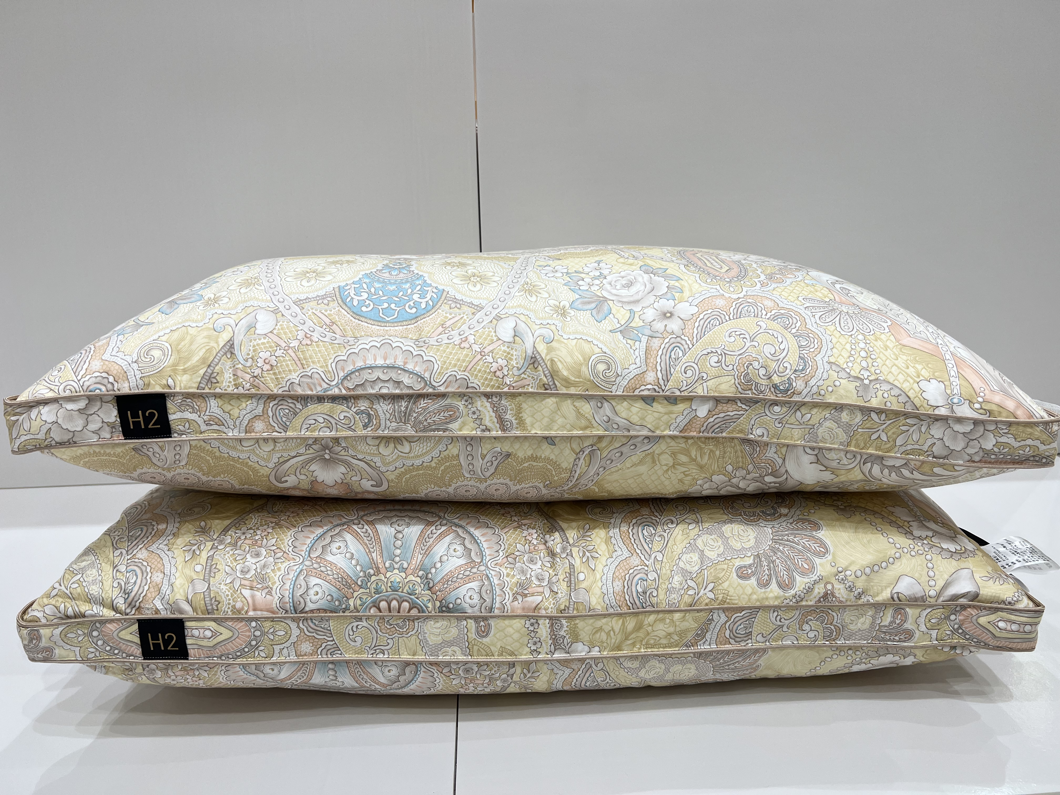 罗卡芙特罗佩亚西伯利亚鹅绒枕，尺寸48*74