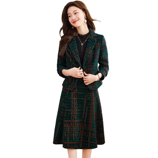 秋冬季新款，格纹裙西装外套+打底连衣裙厚款毛呢套装QYM-TB-DS0904-Y 商品图4