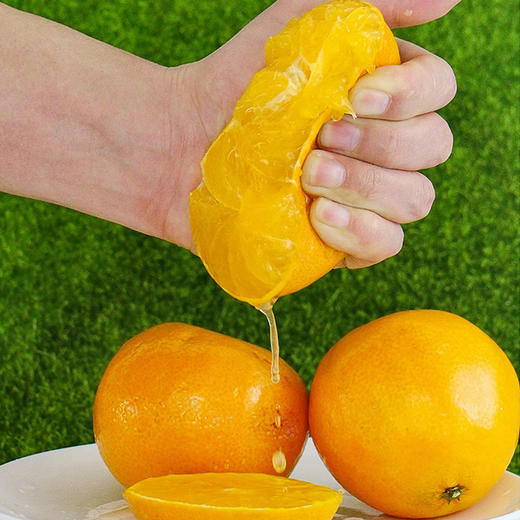 爱媛果冻橙，果肉细腻到像果冻，轻轻一捏就爆汁，号称"天然榨汁机"皮薄肉厚、无渣无丝仿佛在喝果粒橙一样！ 商品图1