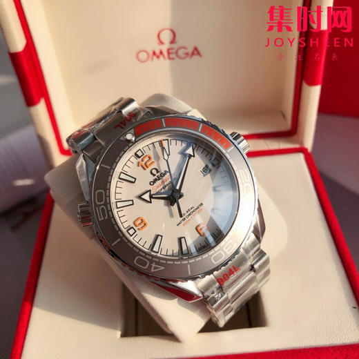 OMEGA欧米茄海马系列600米 海洋宇宙“四分之一橙”潜水男士机械腕表
机芯：搭载进口西铁城 商品图4