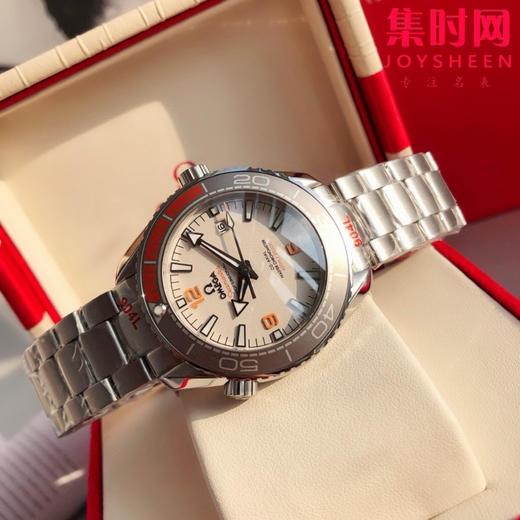 OMEGA欧米茄海马系列600米 海洋宇宙“四分之一橙”潜水男士机械腕表
机芯：搭载进口西铁城 商品图5