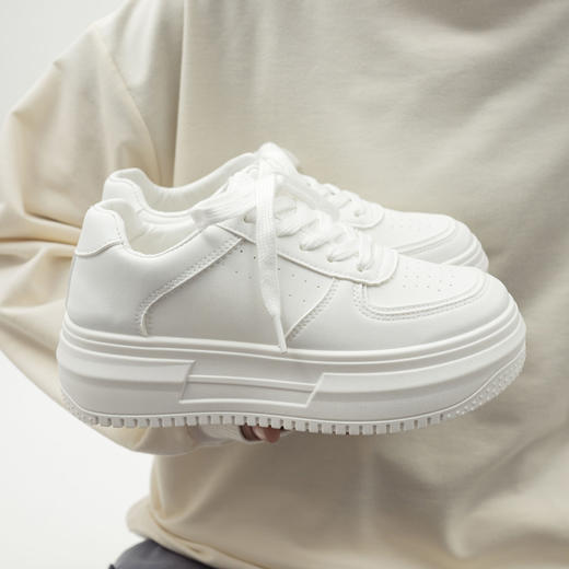 「厚底小白鞋」2023秋冬季新款板鞋 女小众学生松糕鞋子休闲小白鞋厚底女鞋 商品图3